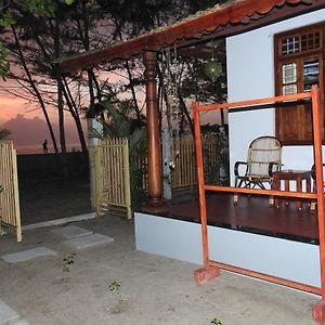 Alleppey Beach Garden Ξενοδοχείο Alappuzha Exterior photo