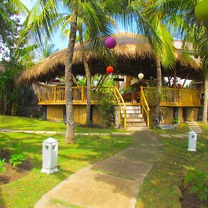 Hobbit'S House Homestay Banyuwedang Exterior photo