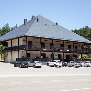 Complejo O Pineiral A Fonsagrada Ξενοδοχείο Exterior photo