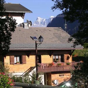 Chalet Peloton Bed and Breakfast Abondance Exterior photo