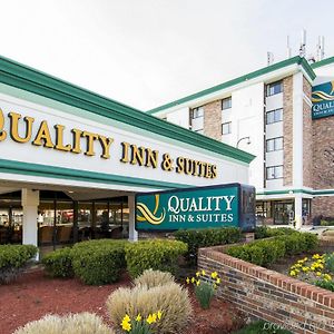 Quality Inn & Suites Κόλετζ Παρκ Exterior photo