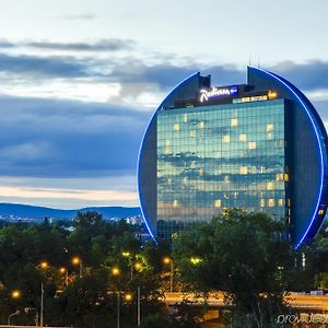 Radisson Blu Hotel Frankfurt Φραγκφούρτη Exterior photo