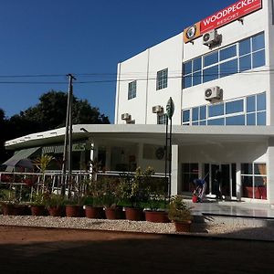 Woodpecker Resort Hotel Μπανζούλ Exterior photo