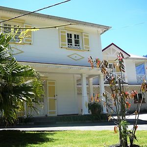 Le Cimendef Bed and Breakfast Salazie Exterior photo