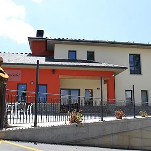 Albergue Restaurante Casa Herminia Ξενοδοχείο El Campiello Exterior photo