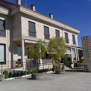 Hostal Restaurante Vial Ξενοδοχείο Ουρένσε Exterior photo