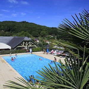 Terres De France - Les Hameaux Du Perrier Ξενοδοχείο Lissac-sur-Couze Exterior photo