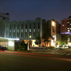 Her Home Spa Motel Chiayi Exterior photo