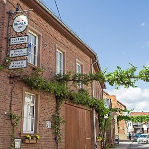 Gasthaus Zur Linde Ξενοδοχείο Braunweiler Exterior photo