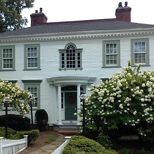 Daniel Stebbins B And B Bed and Breakfast South Hadley Exterior photo