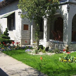 Domacinstvo Opavski Bed and Breakfast Backi Petrovac Exterior photo