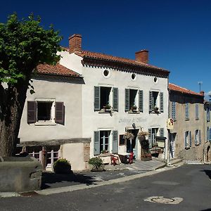 Auberge De Margot Ξενοδοχείο Usson Exterior photo