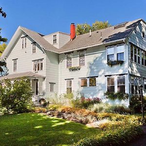 The Elmhurst Inn Μπαρ Χάρμπορ Exterior photo