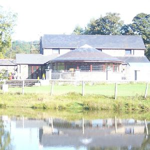 The Countryman Inn Llantrisant  Exterior photo