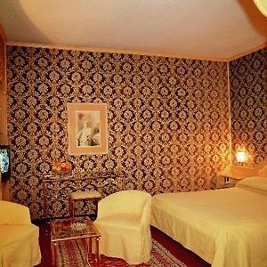 Hotel Carletto Τρεβίζο Room photo