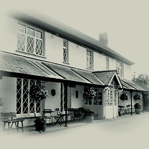 The Clytha Arms Ξενοδοχείο Abergavenny Exterior photo