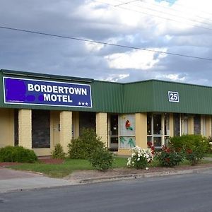 Bordertown Motel Exterior photo