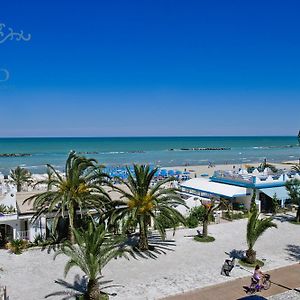 Hotel Dino Σαν Μπενεντέτο ντελ Τρόντο Exterior photo