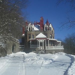 Overlook Mansion Bed and Breakfast Little Falls Exterior photo