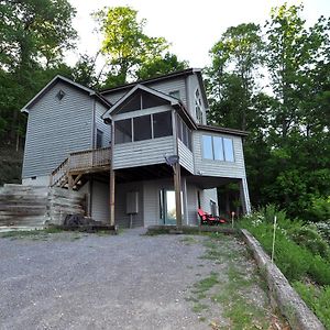 Point Of View Βίλα Berkeley Springs Exterior photo