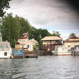 Hills Motor Court & Marina Μοτέλ Alexandria Bay Exterior photo