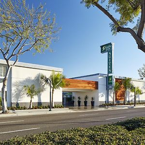 Studio Inn & Suites At Promenade Downey Exterior photo