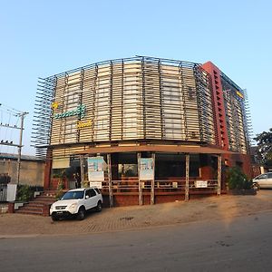 Bawga Theiddhi Hotel Kinmun Exterior photo