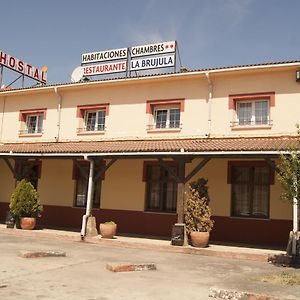 Hostal Hermanos Gutierrez Ξενοδοχείο Monasterio de Rodilla Exterior photo