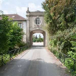 La Janenquelle Bed and Breakfast Sarry  Exterior photo