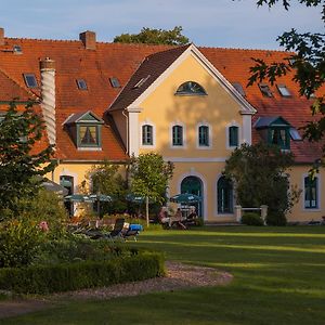 Das Gutshaus Solzow Mecklenburgische Seenplatte Mueritz Ξενοδοχείο Exterior photo