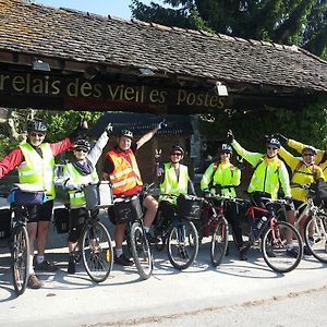 Le Relais Des Vieilles Postes Ξενοδοχείο Les Avenières Exterior photo