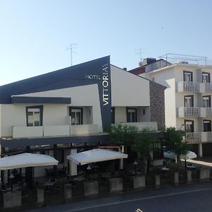 Hotel Vittoria Gatteo a Mare Exterior photo