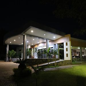 Twangale Resort & Spa Λουσάκα Exterior photo