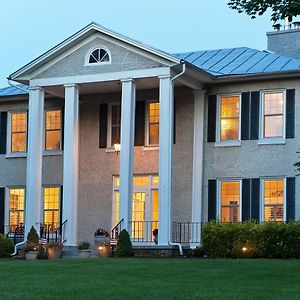 Steeles Tavern Manor Bed and Breakfast Exterior photo