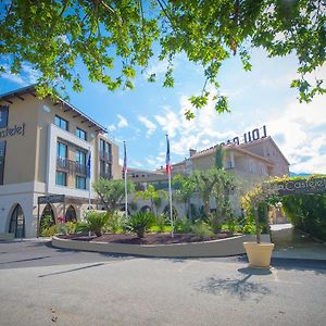 Hotel Lou Castelet Carros Exterior photo