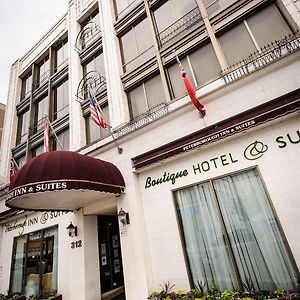 Peterborough Inn & Suites Hotel Exterior photo