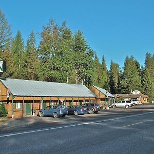 Glacier Haven Inn Pinnacle Exterior photo