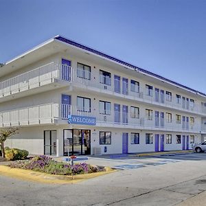 Motel 6-Capitol Heights, Md - Washington Λάργκο Exterior photo