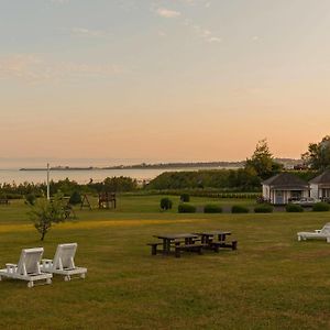 Motel Au Fleuve D'Argent Rivière-du-Loup Exterior photo