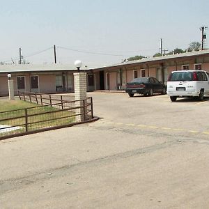 Holiday Host Motel Sonora Exterior photo