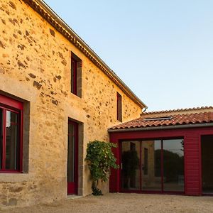 Le Puy Carmin - Chambre D'Hotes Avec Jacuzzi Bed and Breakfast Bazoges-en-Paillers Exterior photo