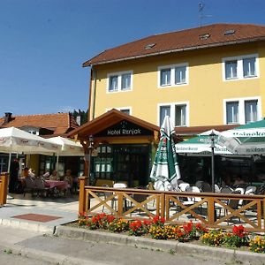 Hotel Risnjak Delnice Exterior photo