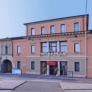 Hotel Ponte Di Rialto Crema Exterior photo