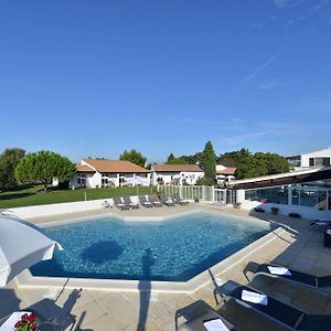 Mas De La Grenouillere Hotel Et Centre Equestre En Pleine Nature Σαιντ-Μαρί-ντε-λα-Μερ Exterior photo