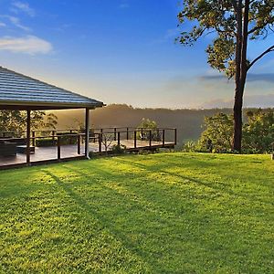 Escarpment Retreat & Day Spa For Couples Bed and Breakfast Mount Tamborine Exterior photo