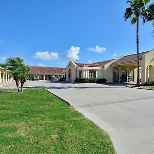 Americas Best Value Inn Aransas Pass Exterior photo