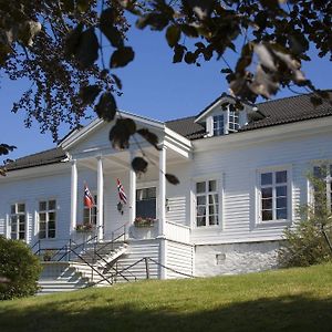 Fjordslottet Hotel Fotlandsvåg Exterior photo