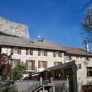 Au Gai Soleil Du Mont-Aiguille Ξενοδοχείο Chichilianne Exterior photo