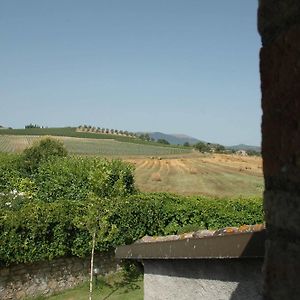 Casa Vacanze Vecchio Granaio Ξενοδοχείο Magione Exterior photo