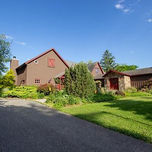 Saint Hubert'S Lodge Marlboro Exterior photo